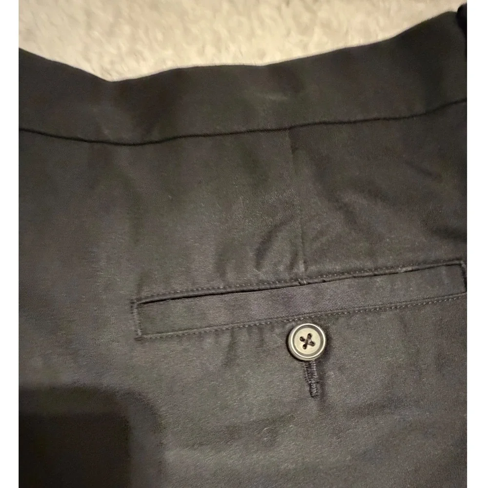 Eddie Bauer Mens 34 Black Cocona Performance Chino Shorts Flat Front Outdoor